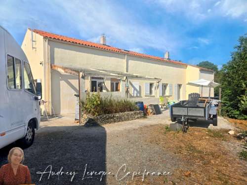 Saint-Pierre-d'Amilly Charente-Maritime house foto 7394455