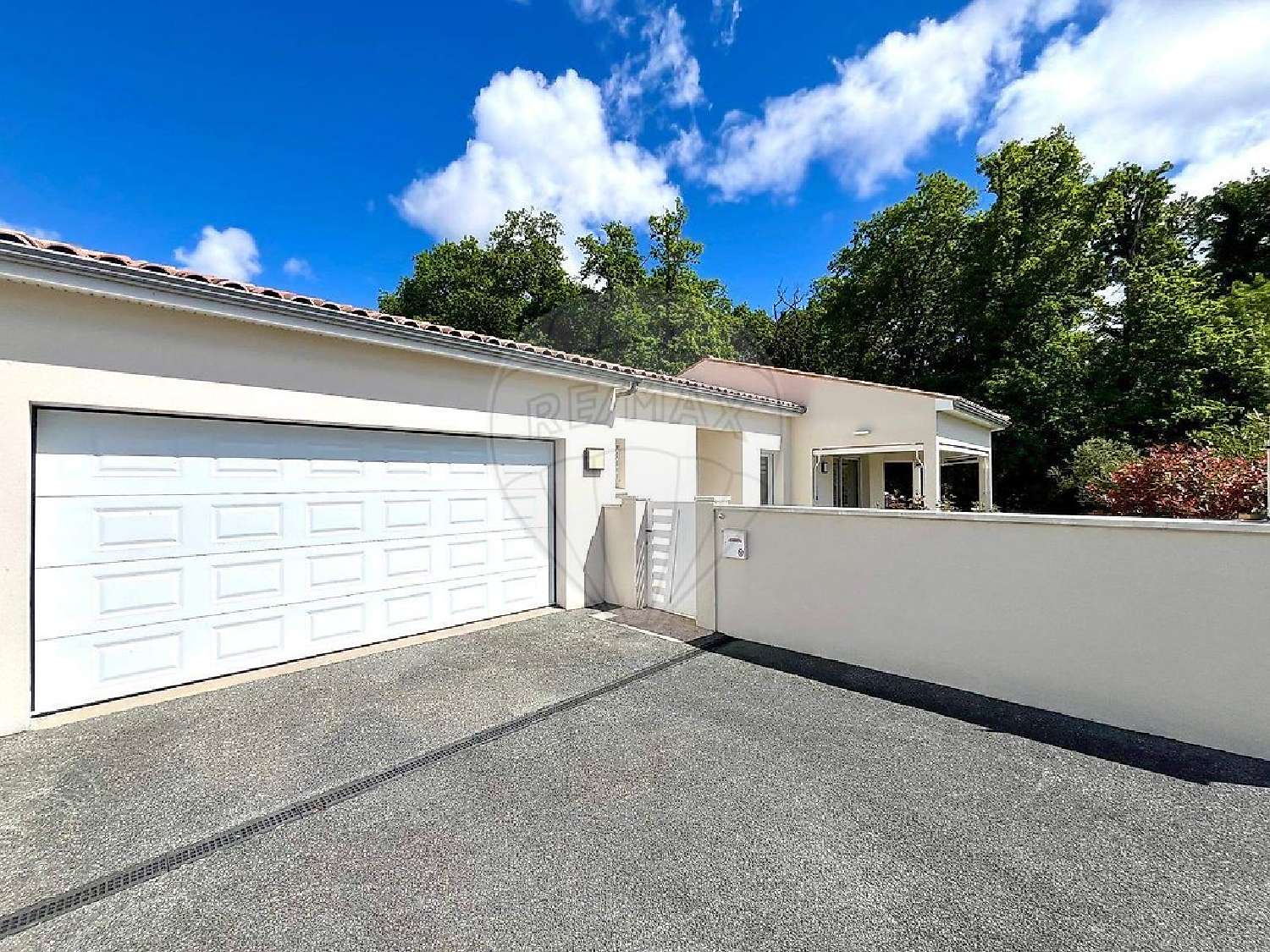  à vendre maison Saint-Sulpice-de-Royan Charente-Maritime 2