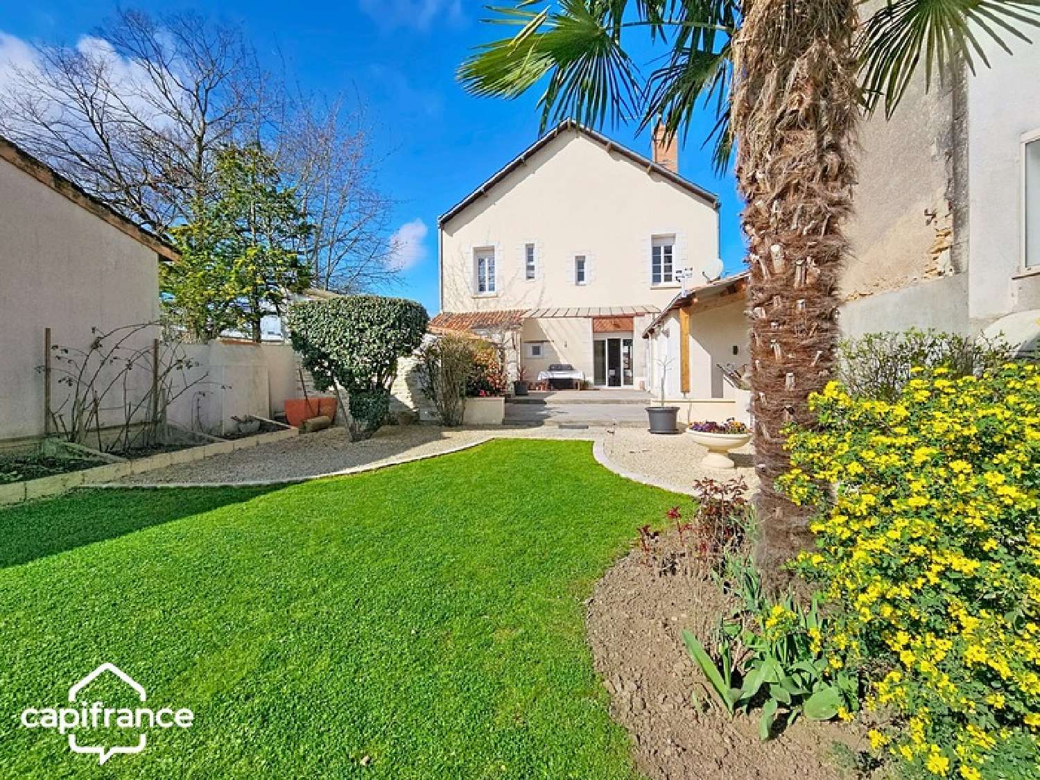 for sale house Thouars Deux-Sèvres 1