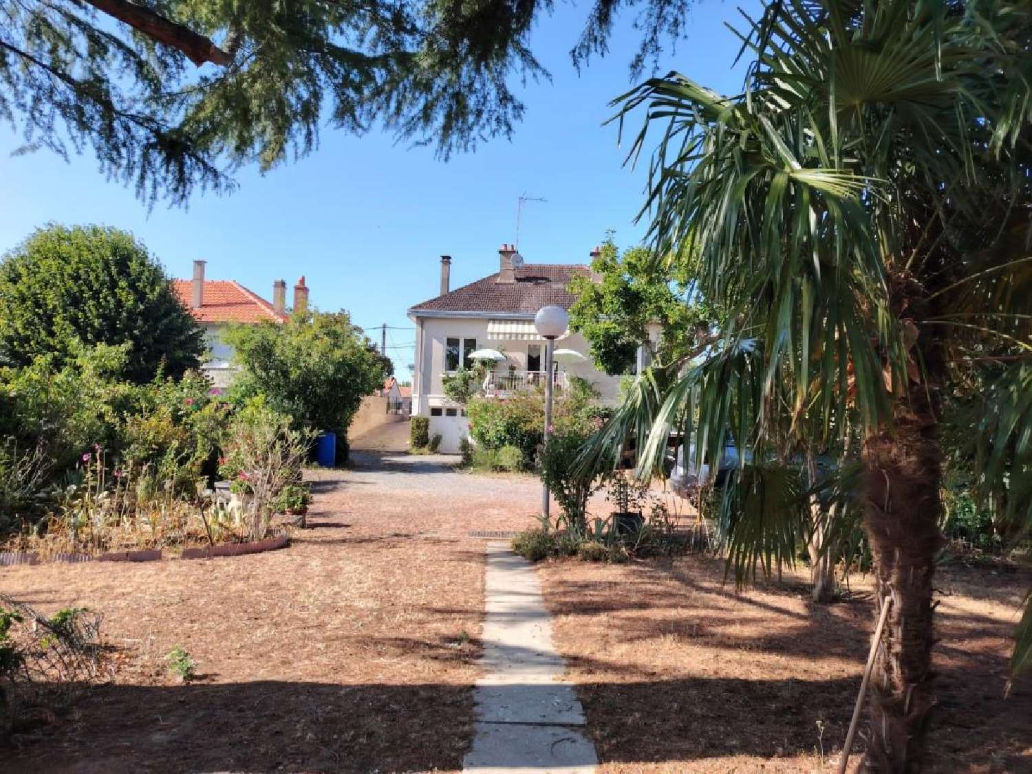 en venta casa Thuré Vienne 4