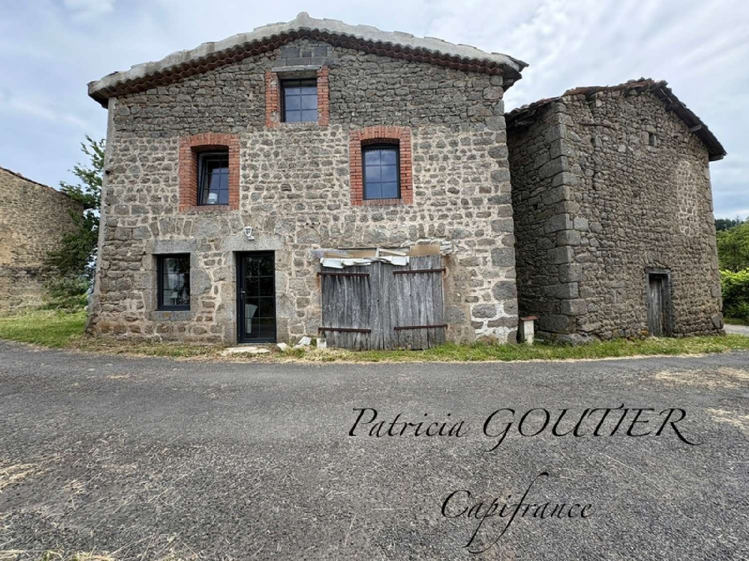  te koop huis Tours-sur-Meymont Puy-de-Dôme 2