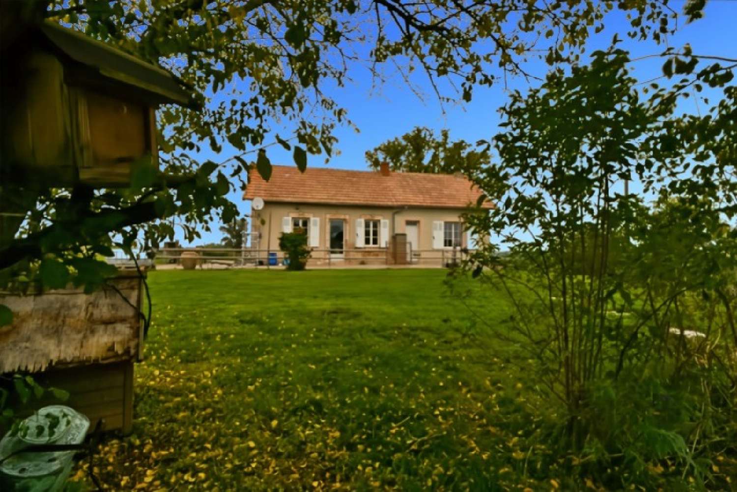 te koop huis Vallon-en-Sully Allier 2