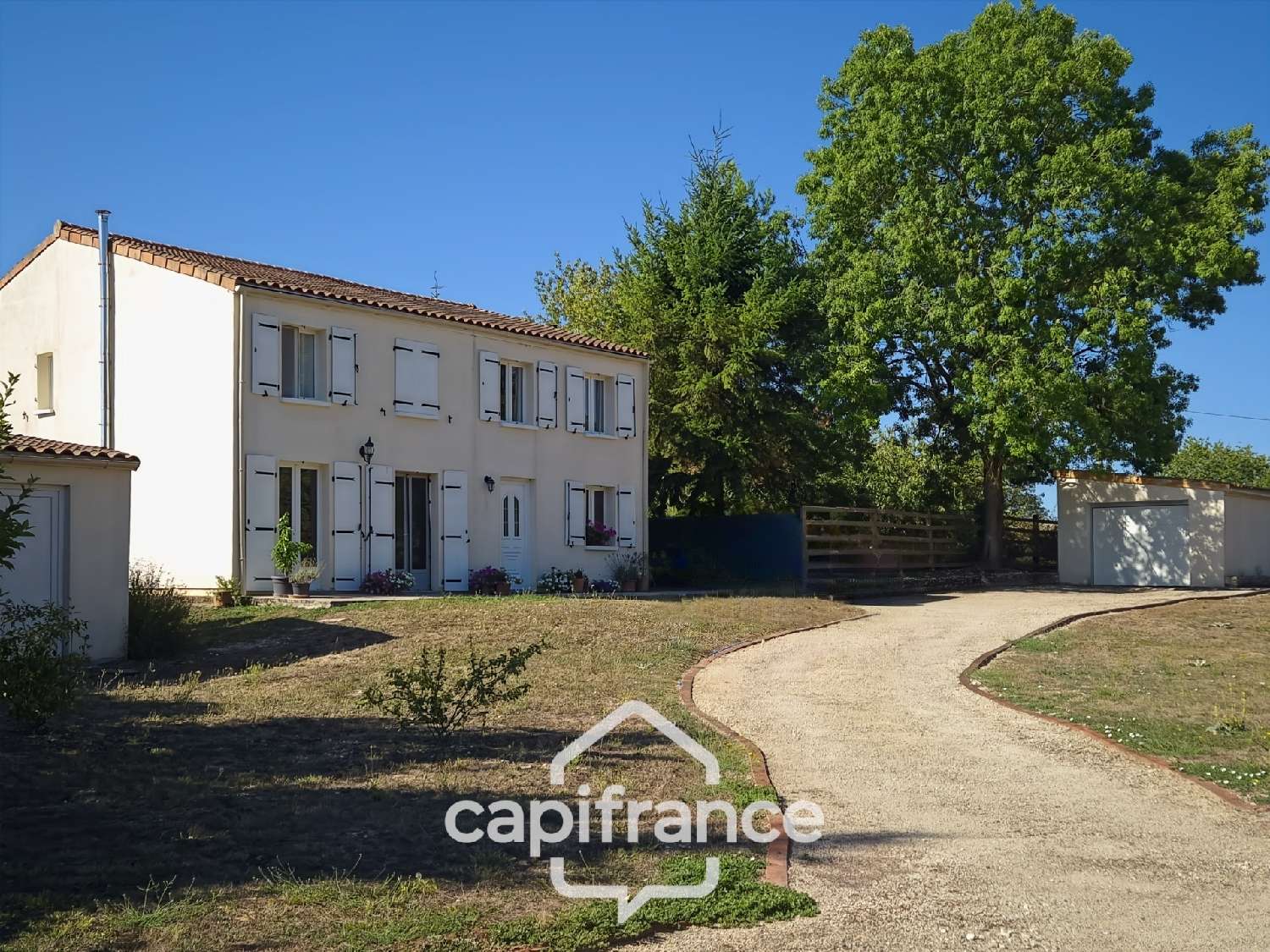  à vendre maison Varaize Charente-Maritime 2