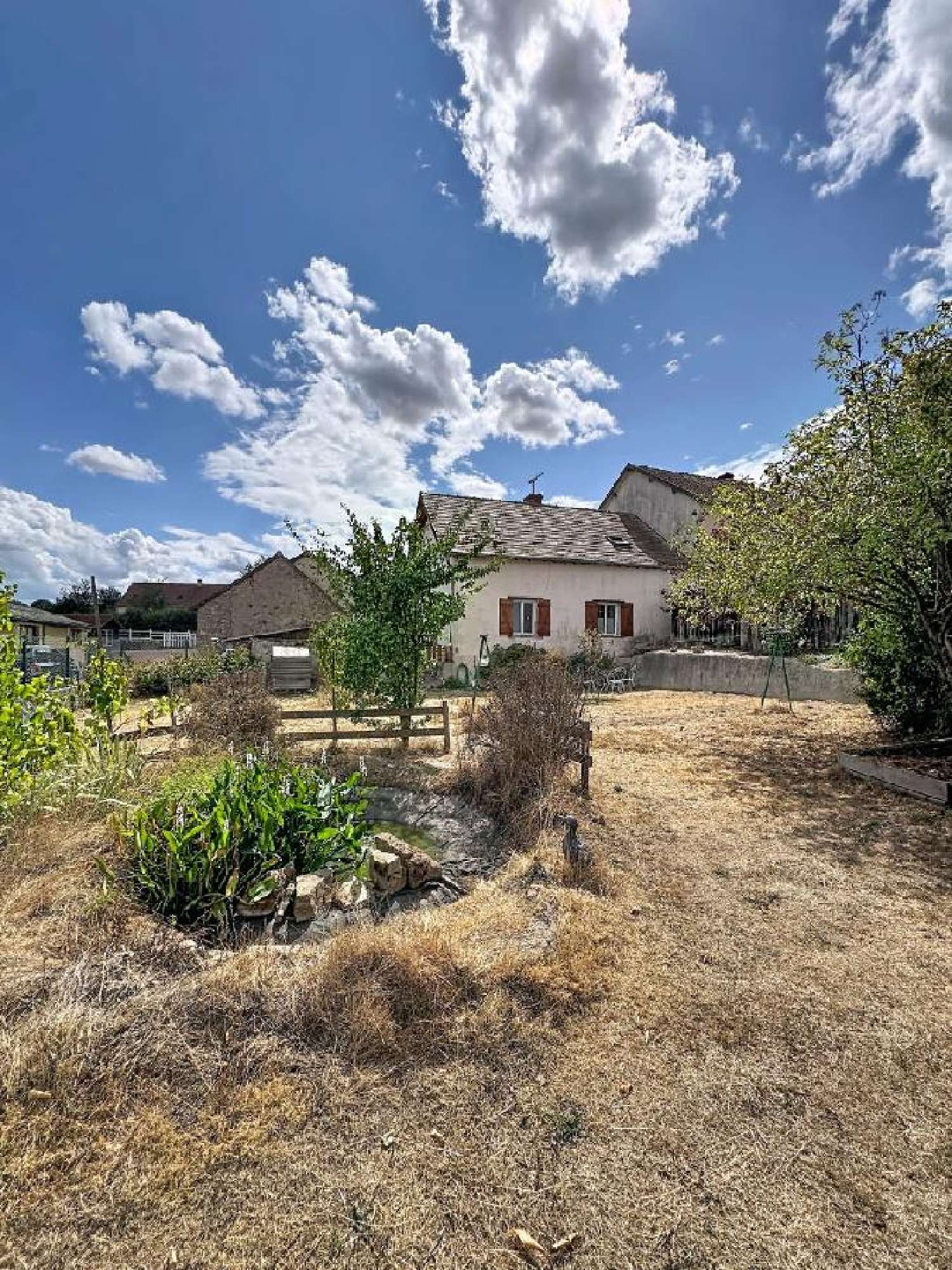 for sale house Vérosvres Saône-et-Loire 2