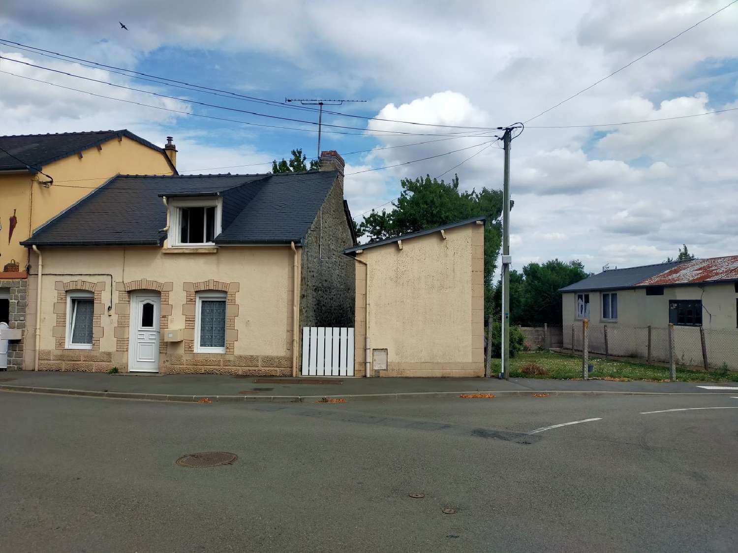 for sale house Villaines-la-Juhel Mayenne 1