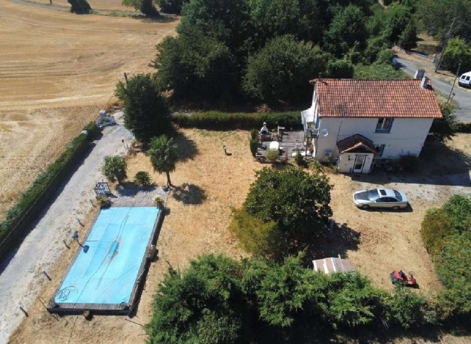 te koop huis Villefagnan Charente 2