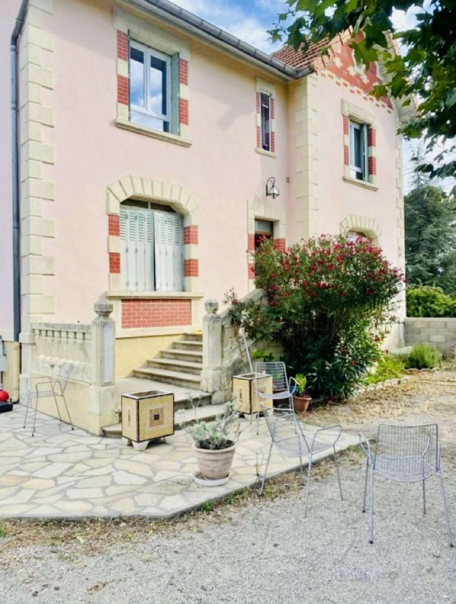 à vendre maison Violès Vaucluse 1