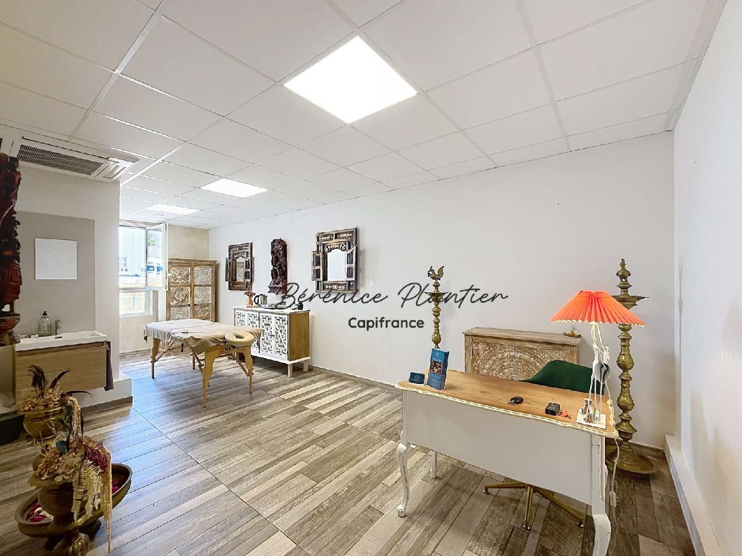 à vendre bureau Faucigny Haute-Savoie 1