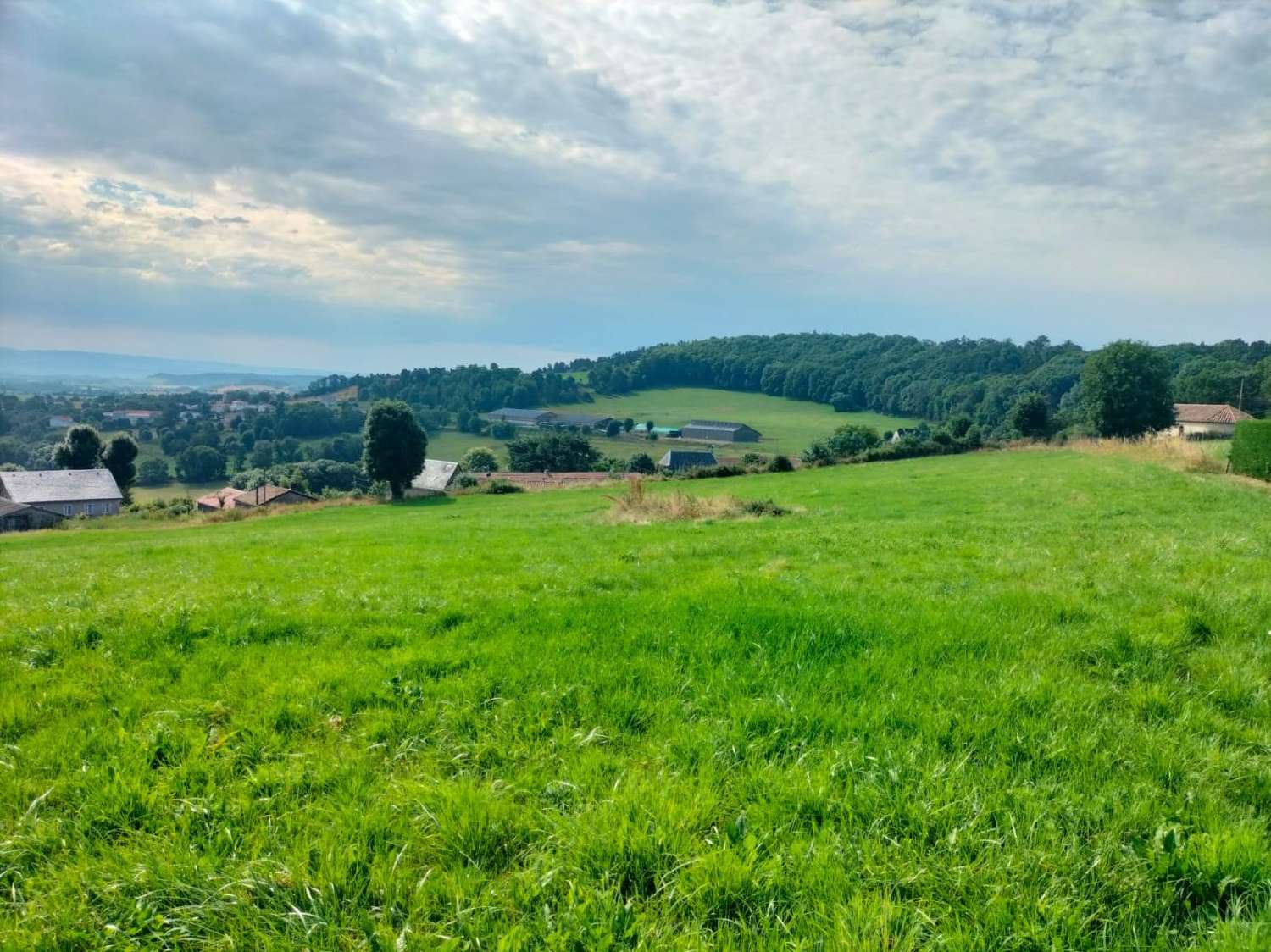 te koop terrein Saint-Georges Cantal 1