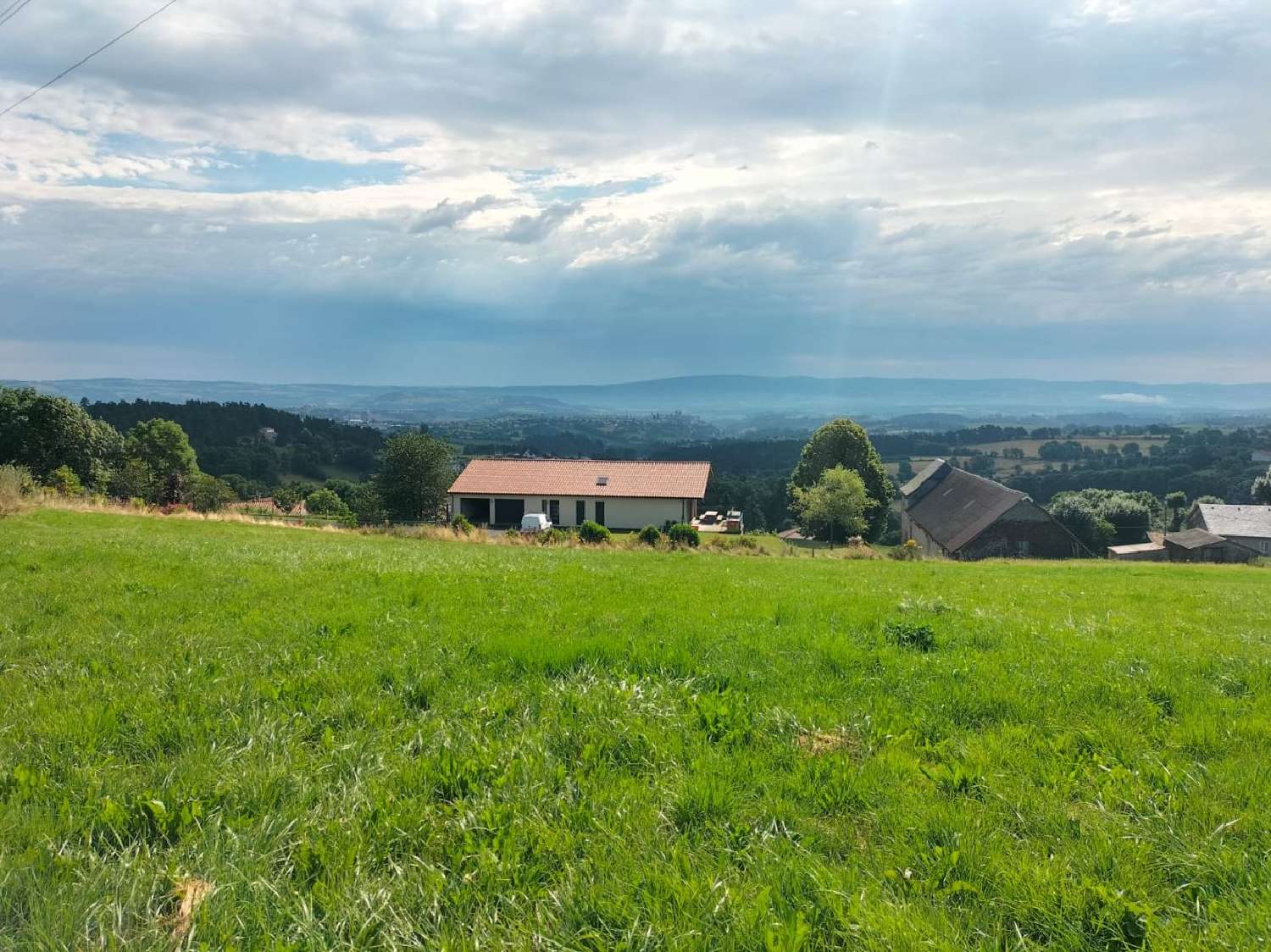 te koop terrein Saint-Georges Cantal 2