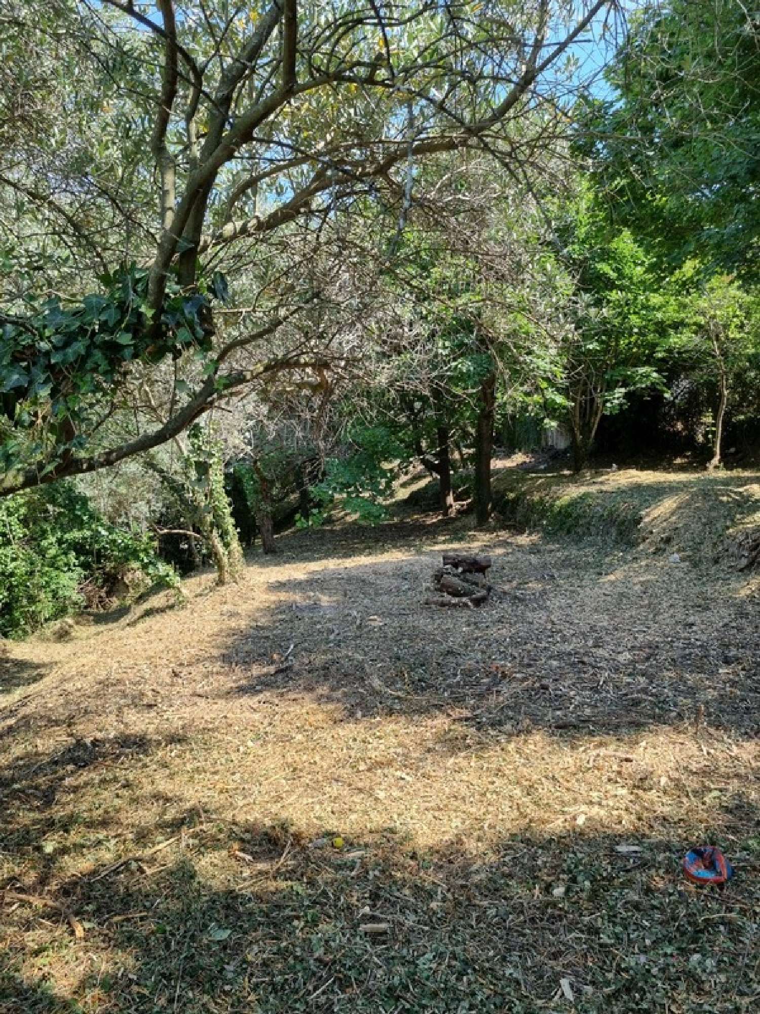 à vendre terrain Saint-Savournin Bouches-du-Rhône 5
