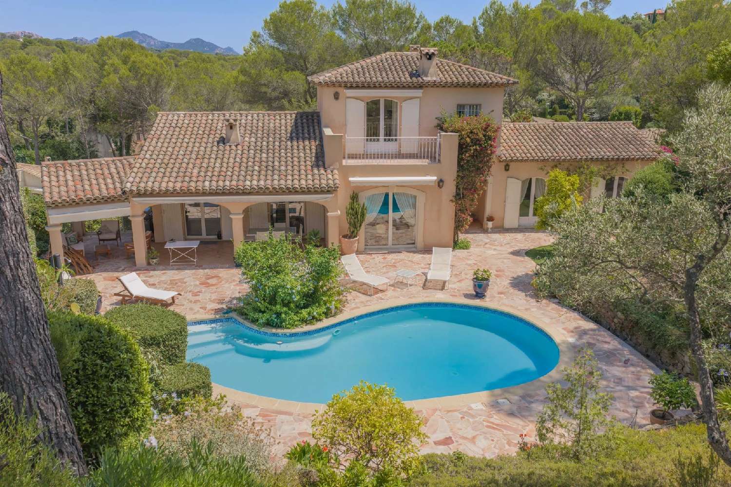for sale villa Anthéor Var 8