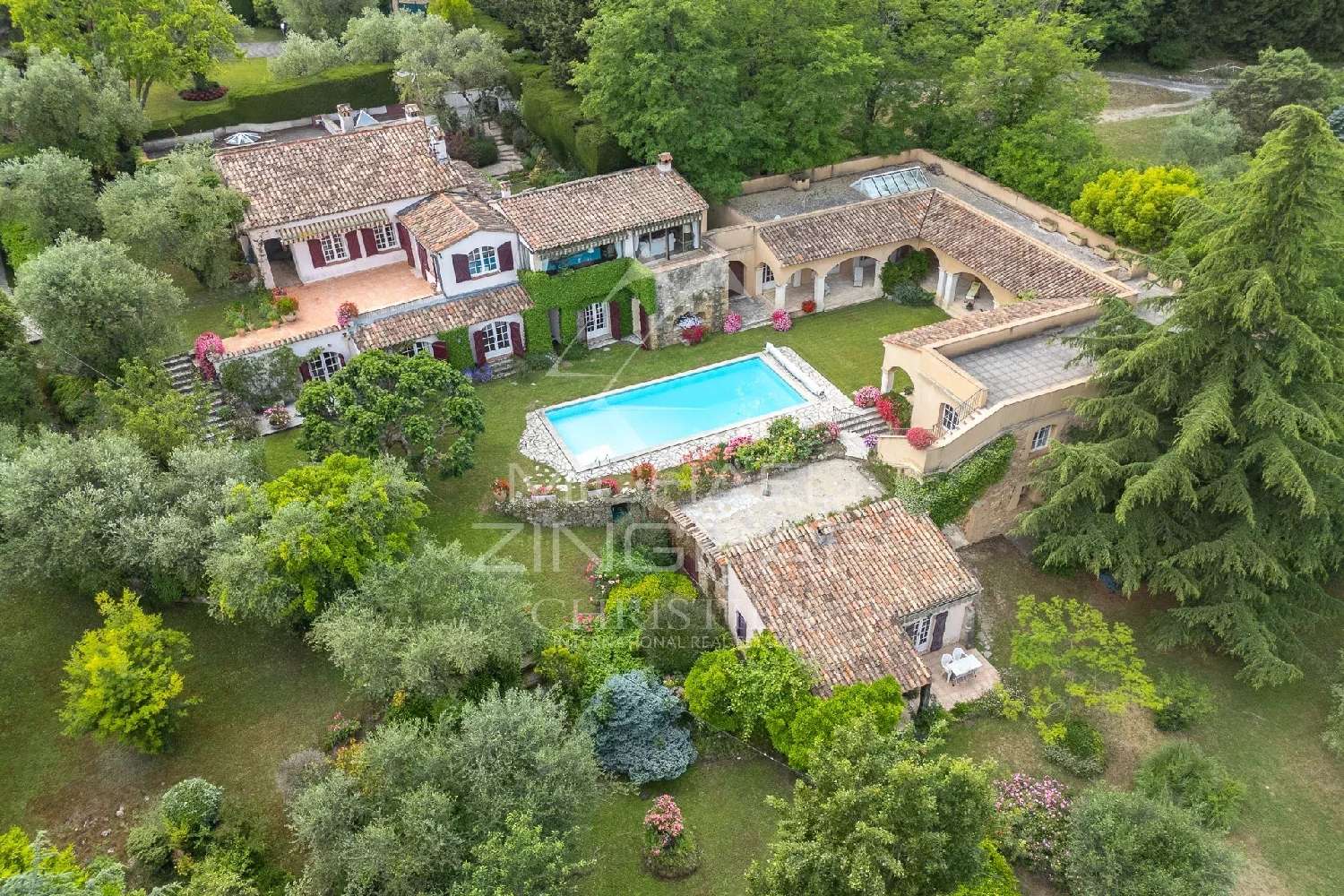 à vendre villa Cabris Alpes-Maritimes 1