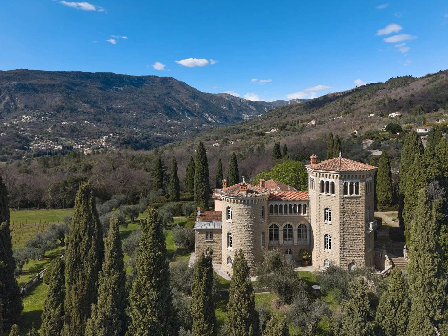 à vendre villa Contes Alpes-Maritimes 2