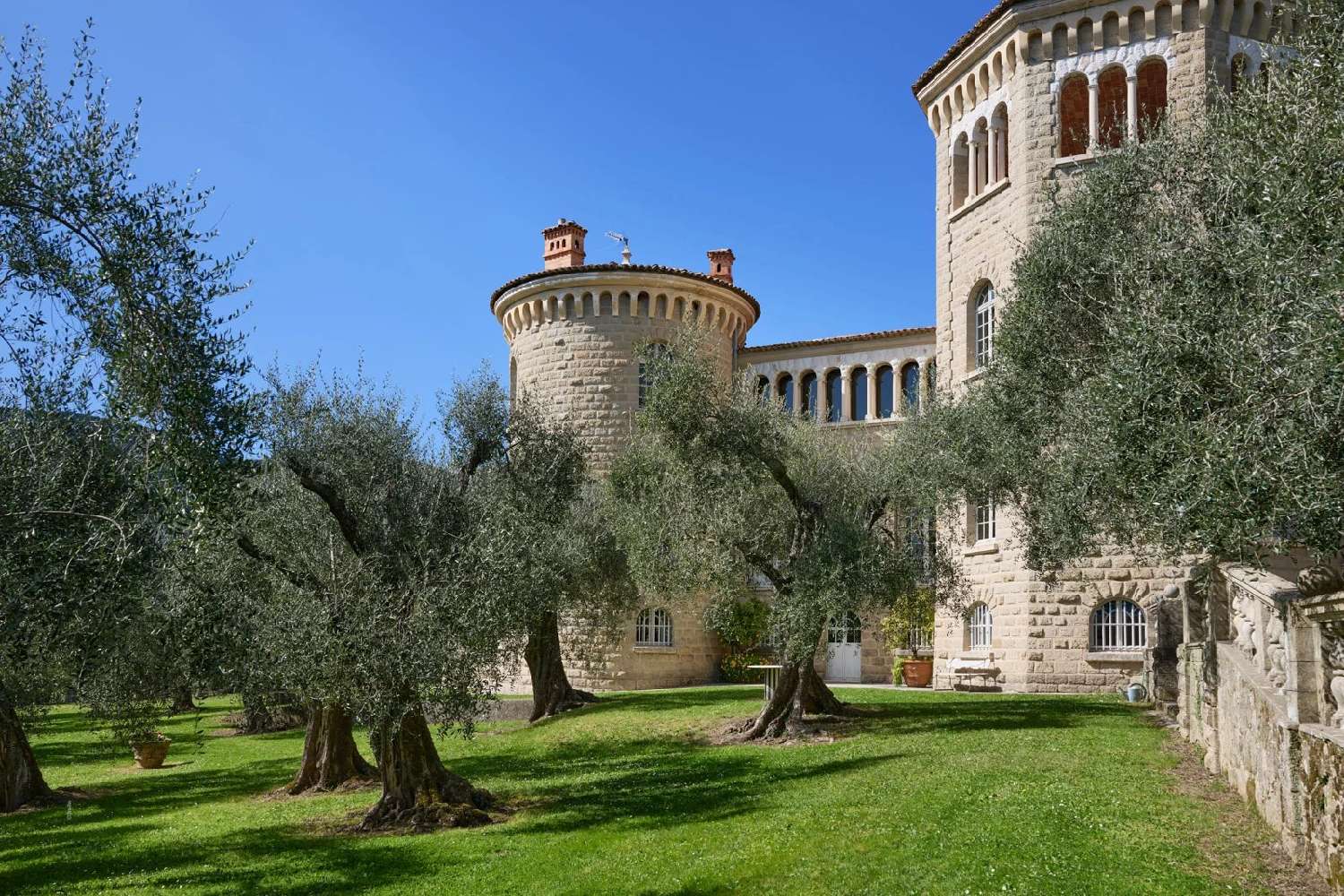 à vendre villa Contes Alpes-Maritimes 3