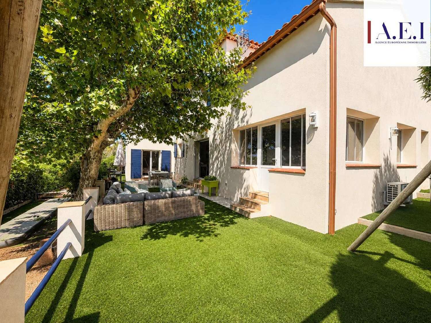 for sale villa Le Brusc Var 2
