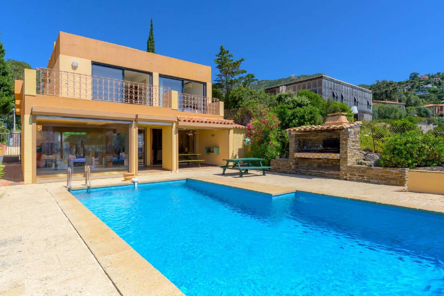 for sale villa Le Lavandou Var 3