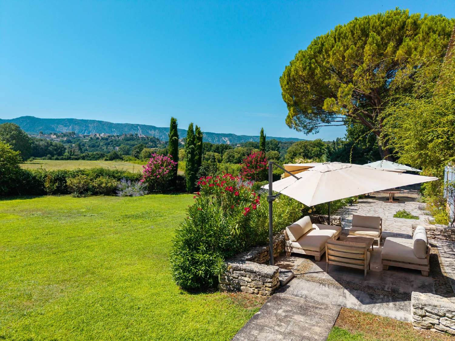 te koop villa Ménerbes Vaucluse 2