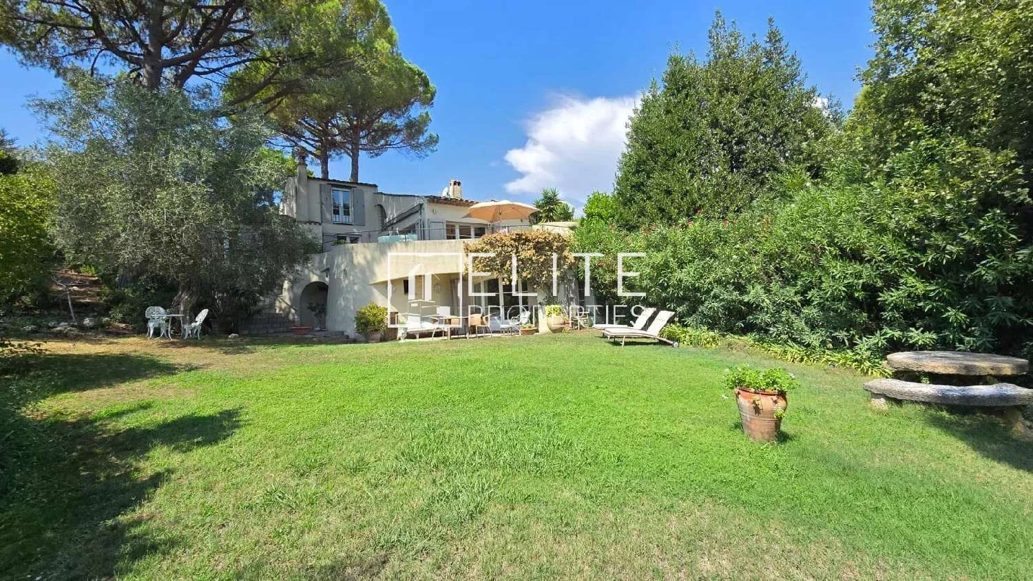  for sale villa Mouans-Sartoux Alpes-Maritimes 1