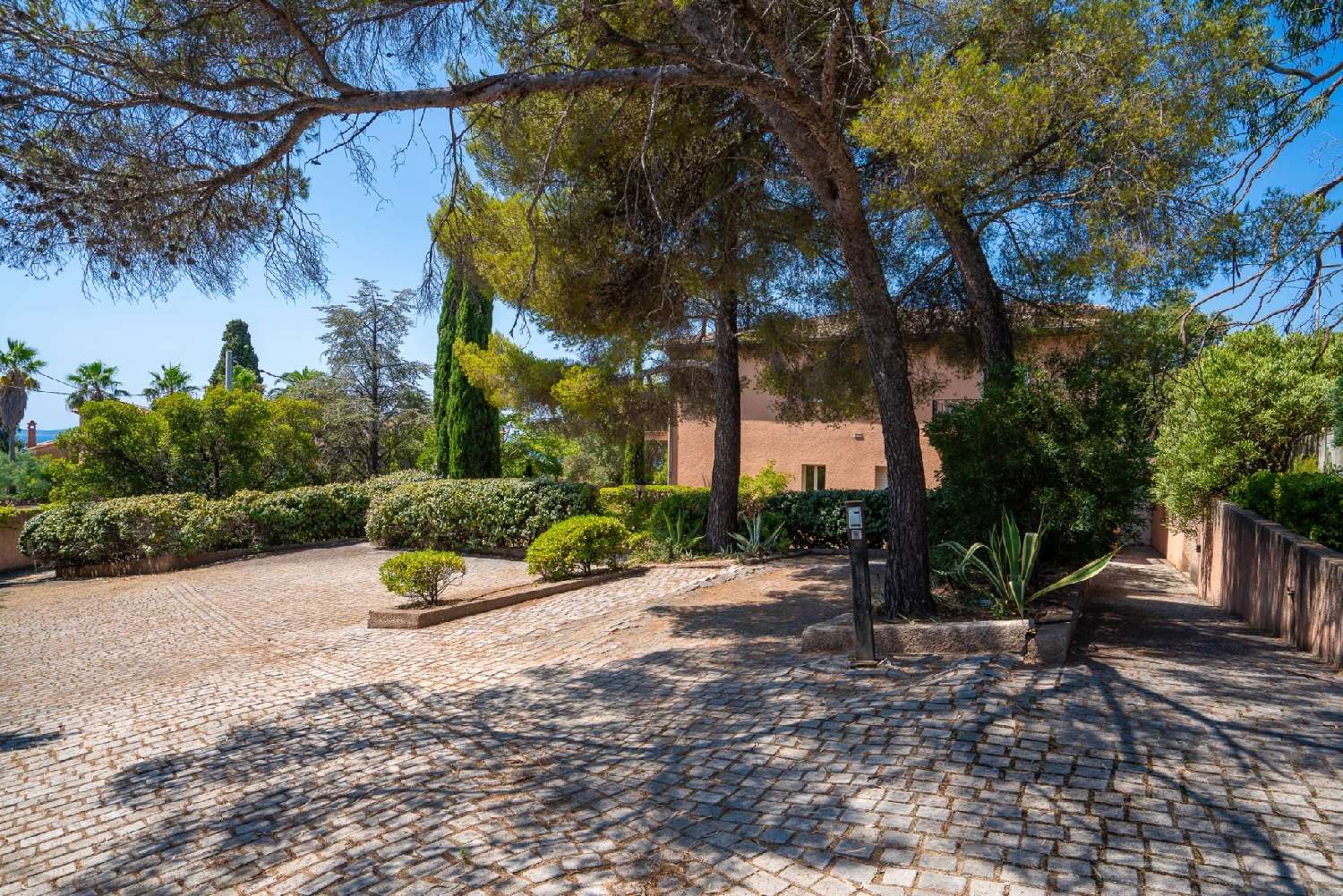 à vendre villa Roquebrune-sur Argens Var 5