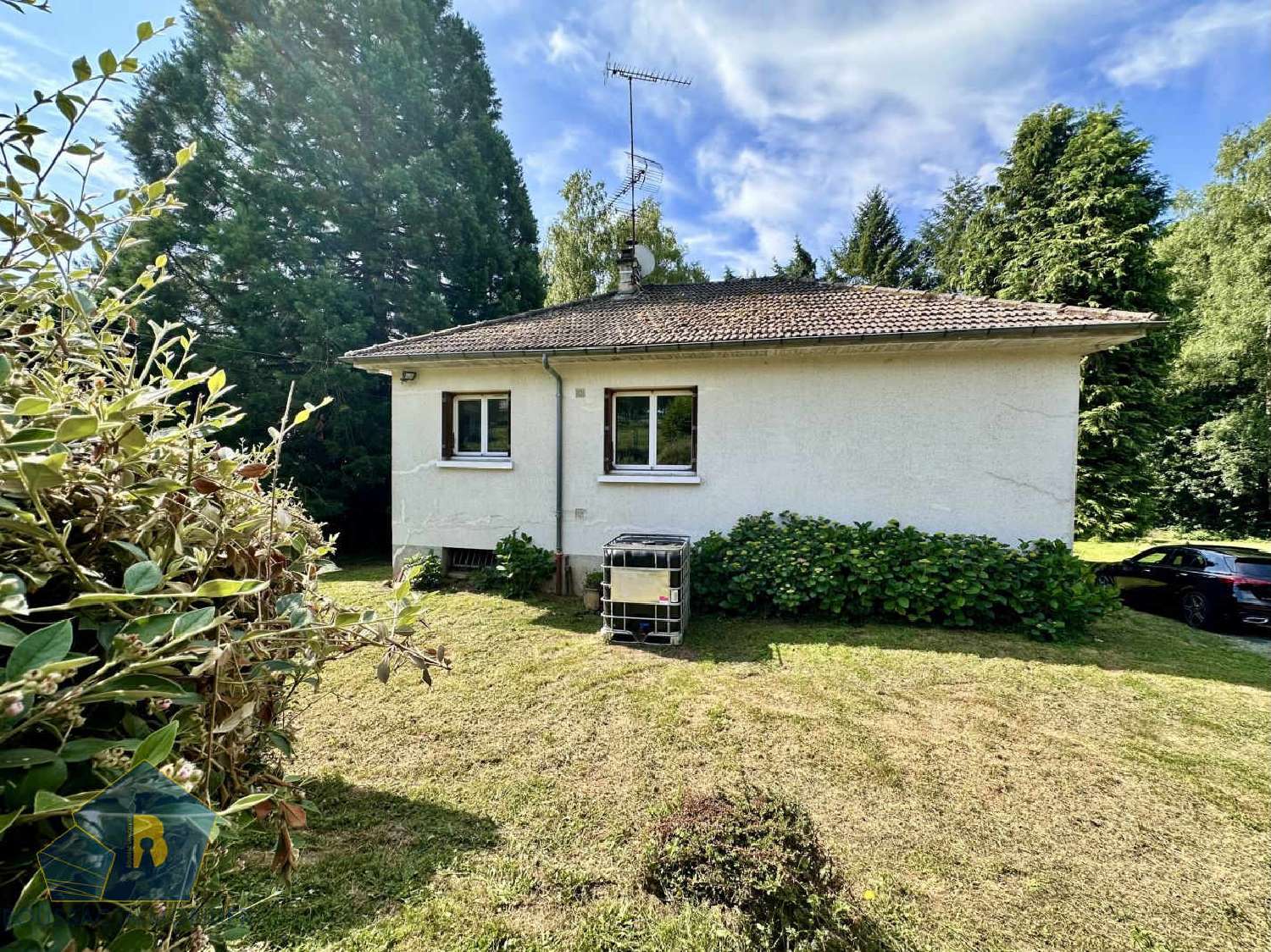 à vendre villa Saint-Silvain-Bas-le-Roc Creuse 2