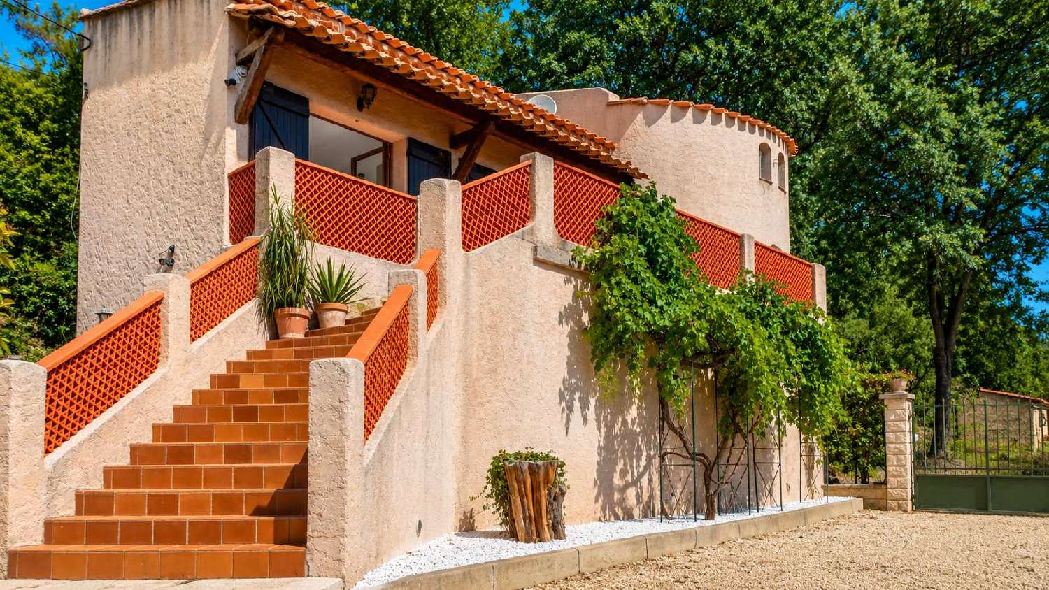 for sale villa Solliès-Toucas Var 1