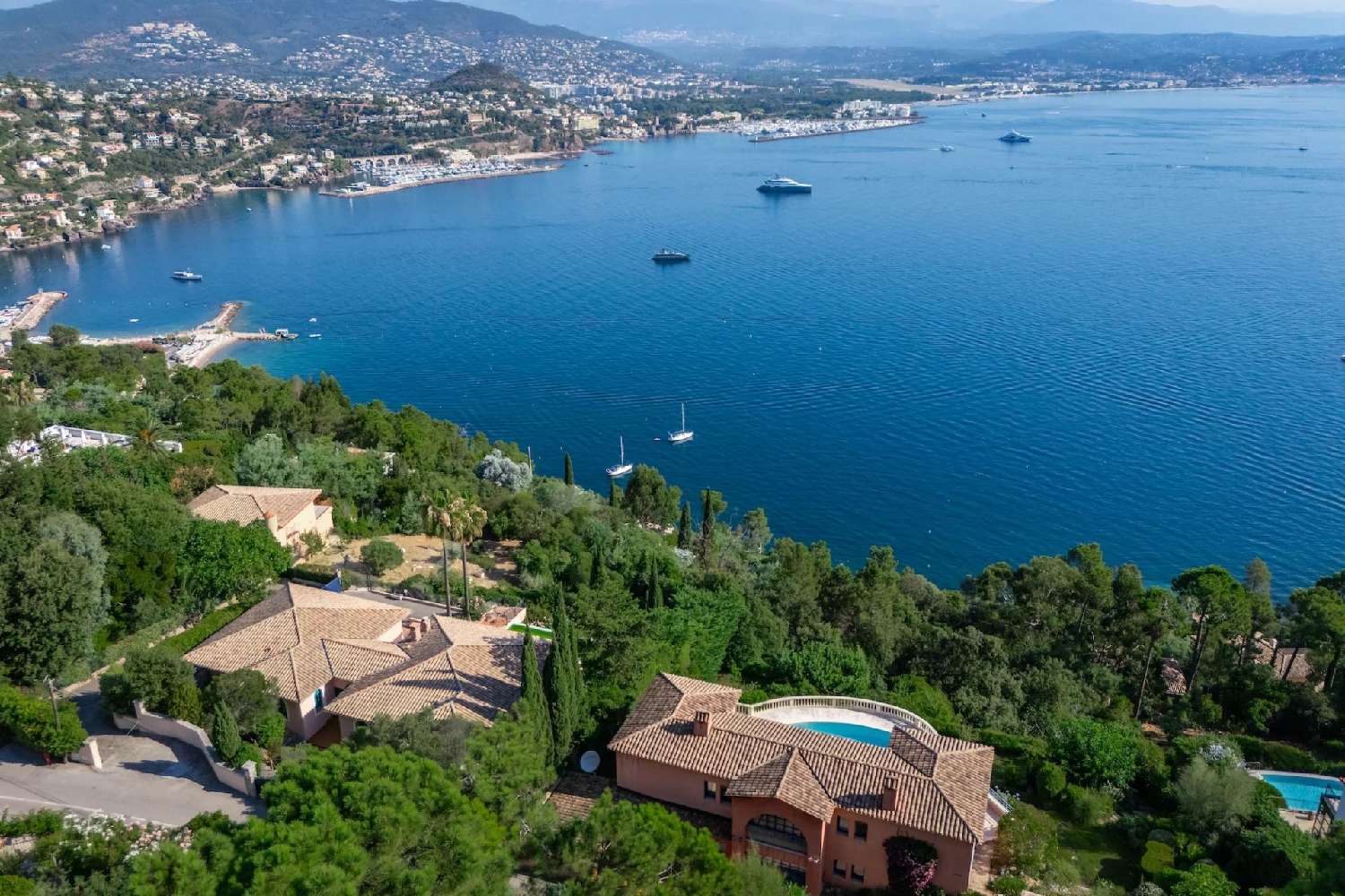 à vendre villa Théoule-sur-Mer Alpes-Maritimes 3