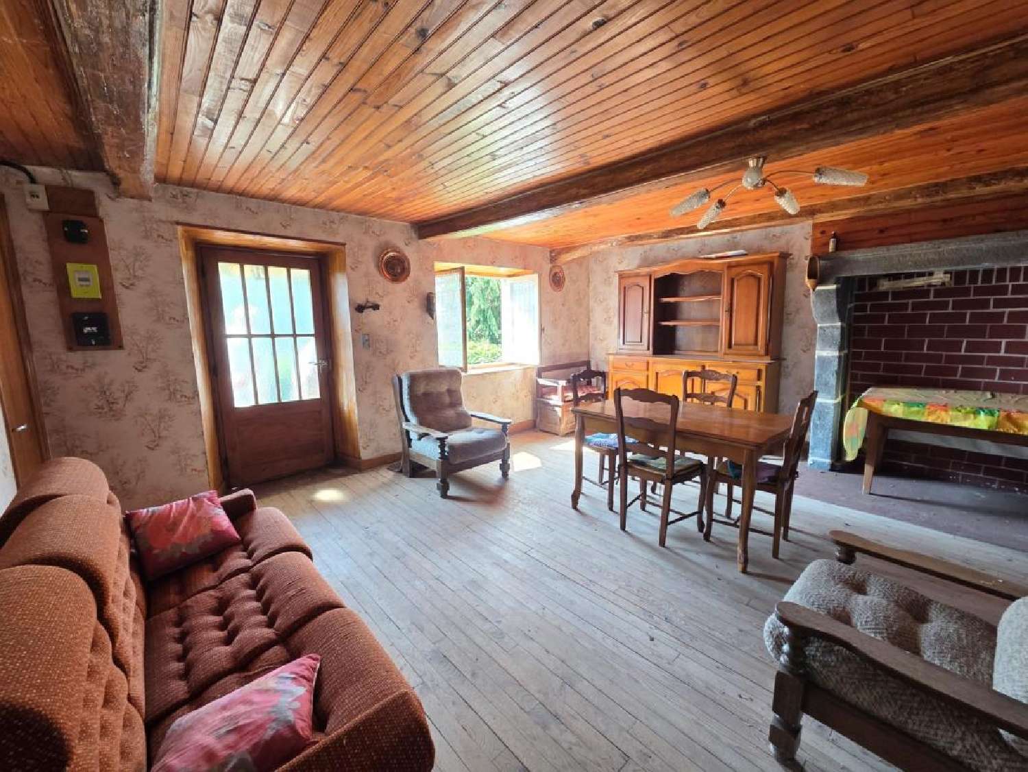 à vendre maison de village Isserteaux Puy-de-Dôme 4
