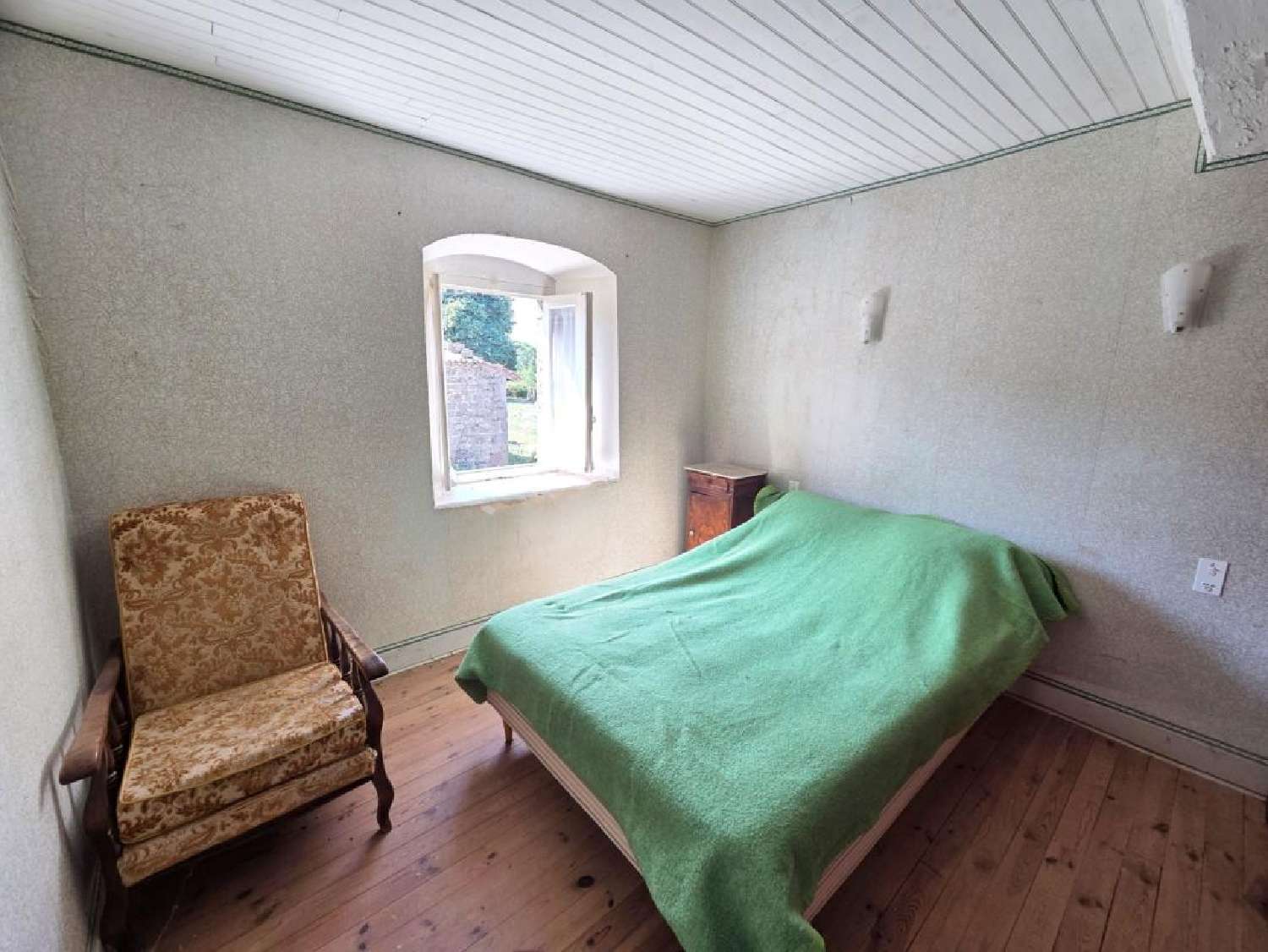 à vendre maison de village Isserteaux Puy-de-Dôme 7
