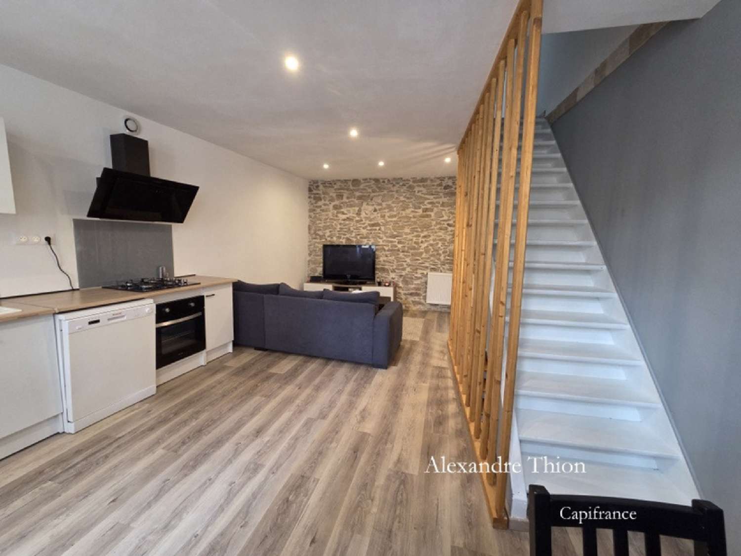 en venta casa de pueblo Jujurieux Ain 2