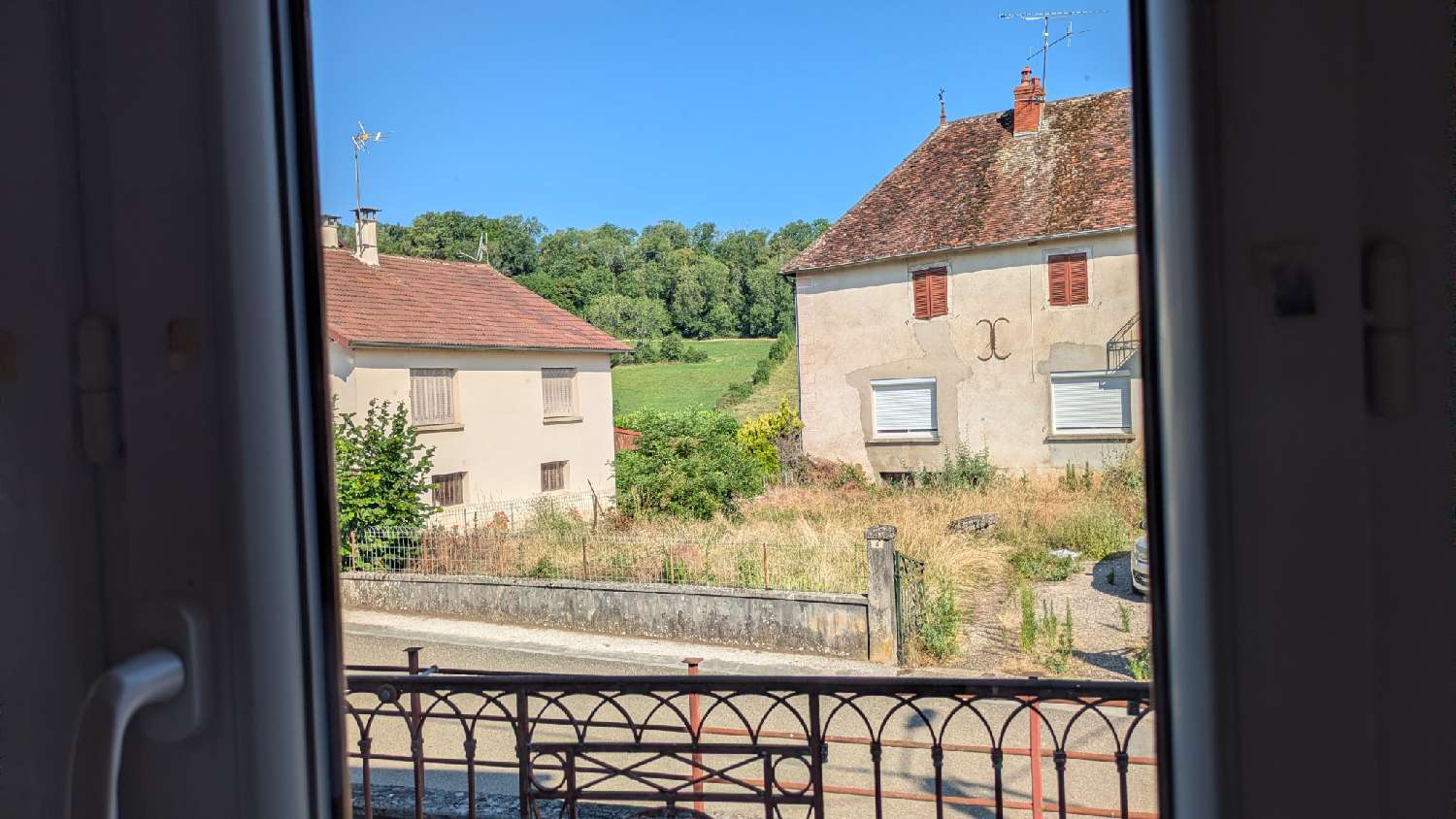  à vendre maison de village Monay Jura 3