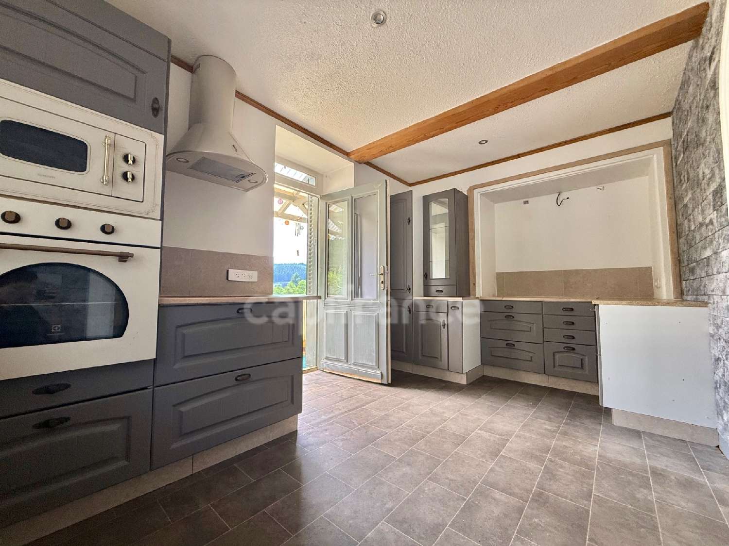 en venta casa de pueblo Saint-Just-en-Chevalet Loire 7