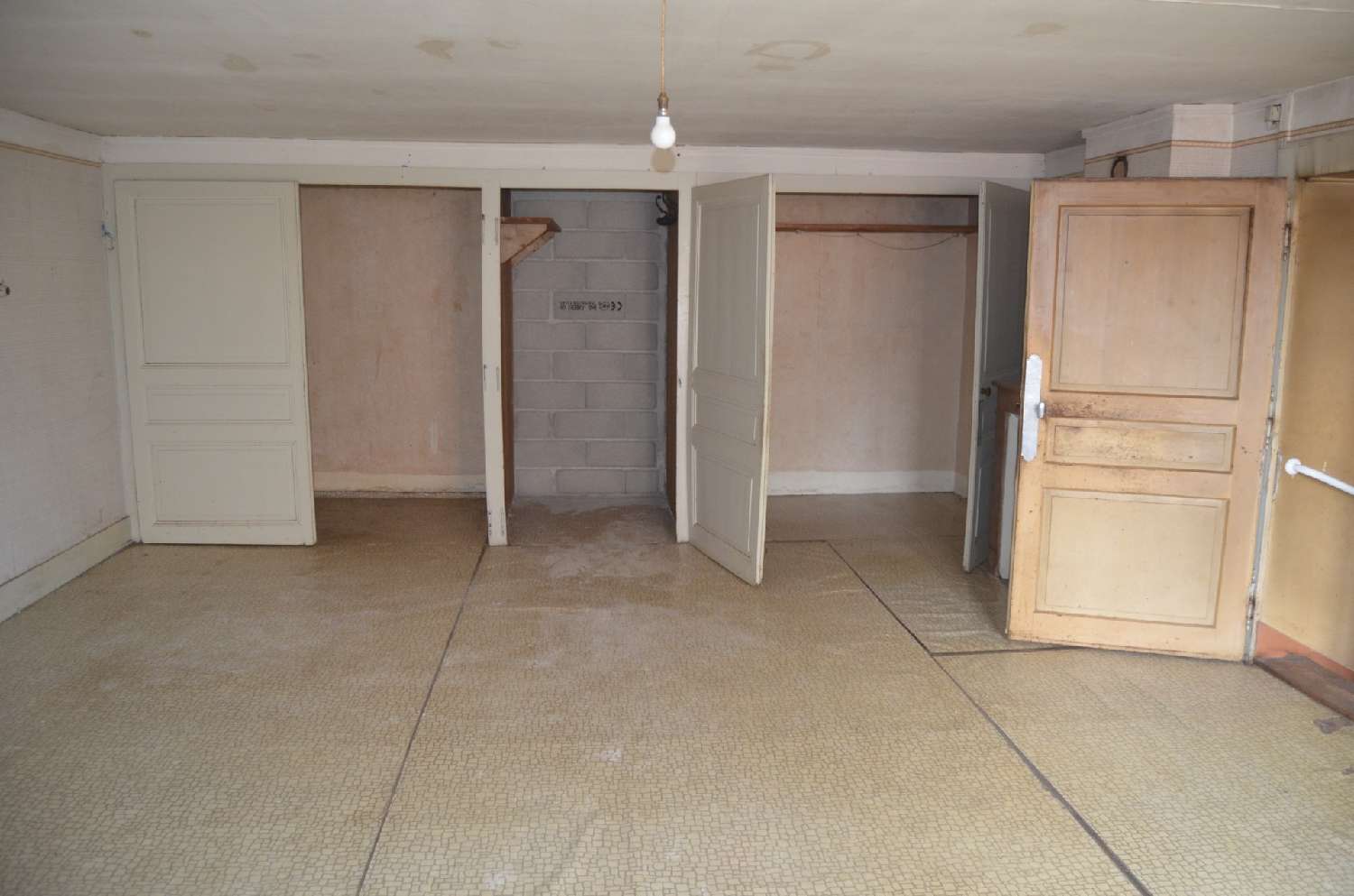 à vendre maison de village Villeneuve-sous-Pymont Jura 4
