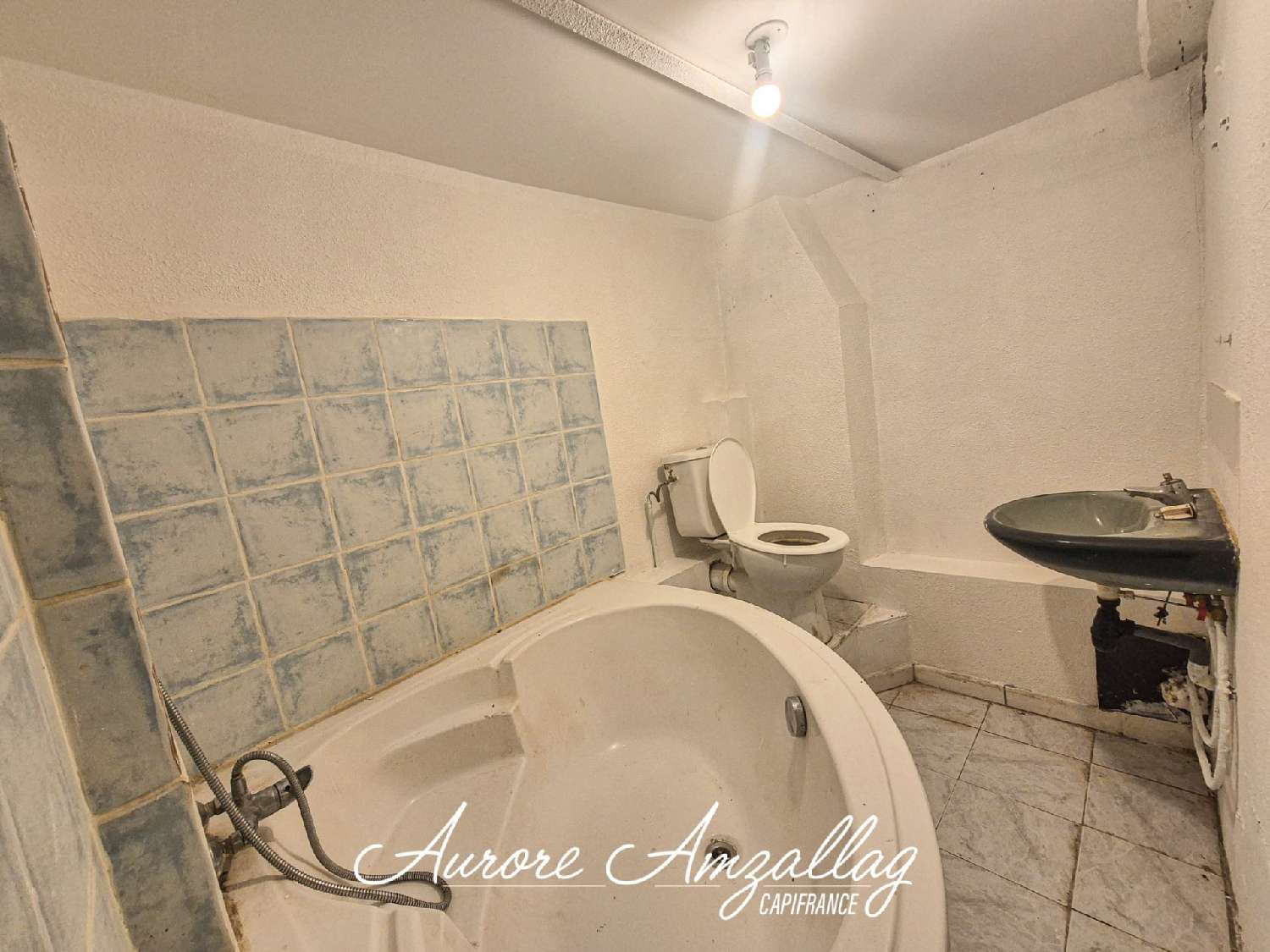 for sale apartment Aubagne Bouches-du-Rhône 4