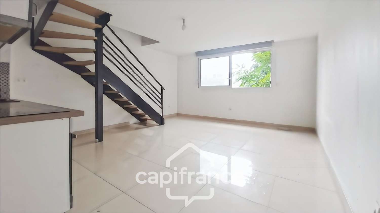 for sale apartment Bagnolet Seine-Saint-Denis 1