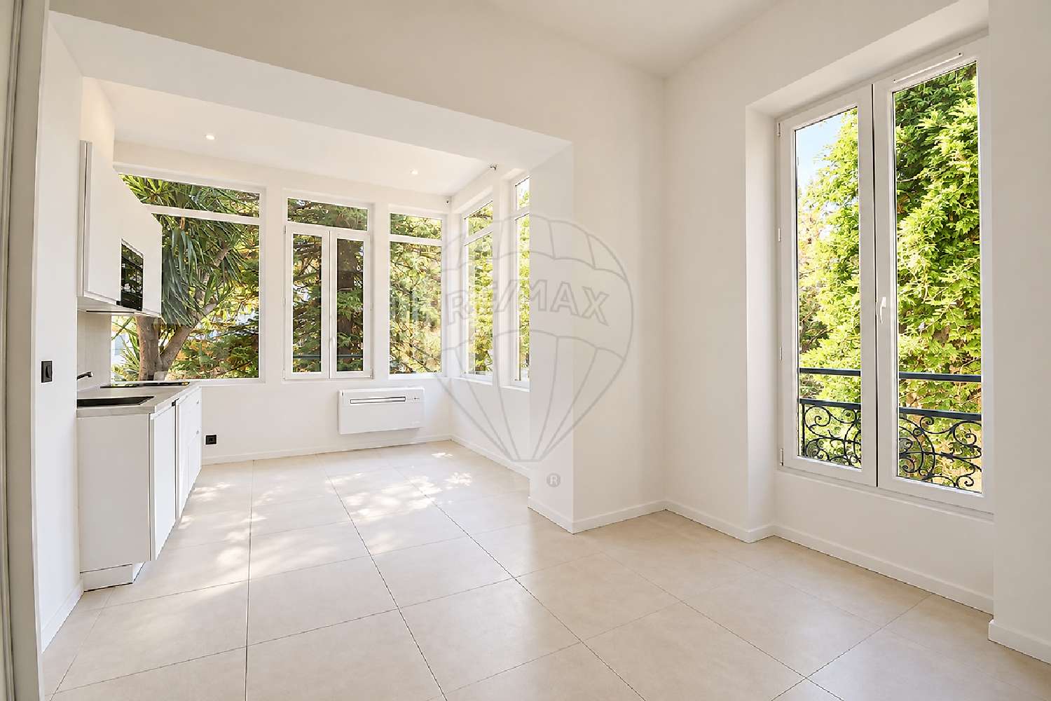 for sale apartment Nice 06100 Alpes-Maritimes 1