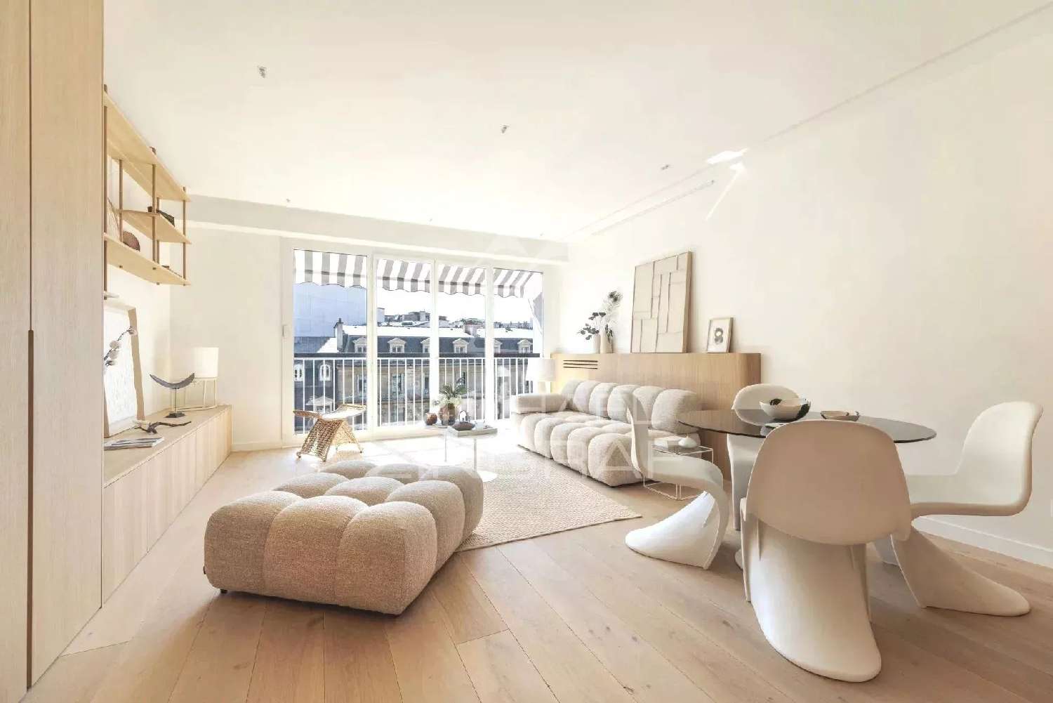 for sale apartment Paris 8e Arrondissement Paris (Seine) 1
