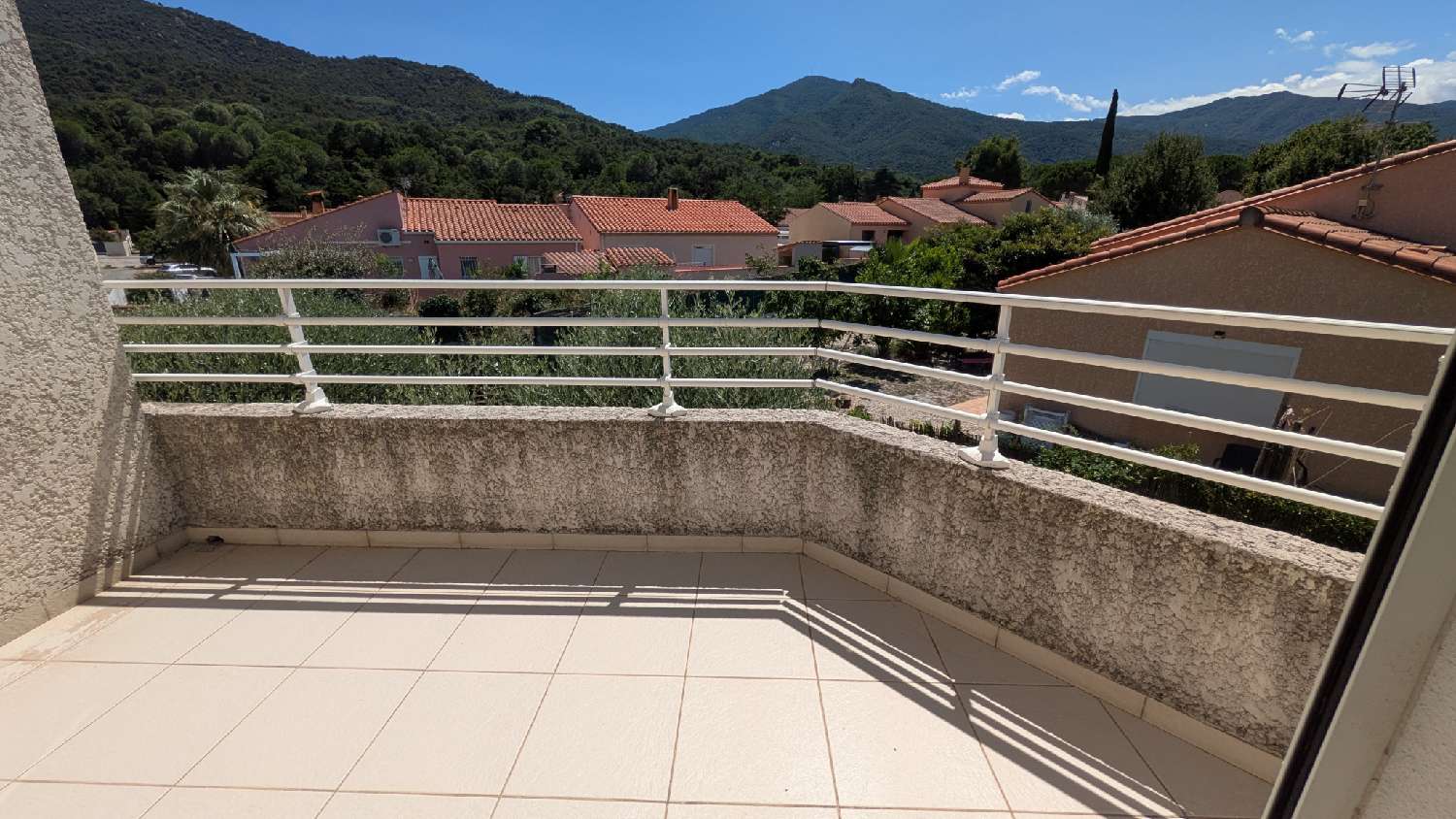 for sale apartment Sorède Pyrénées-Orientales 2