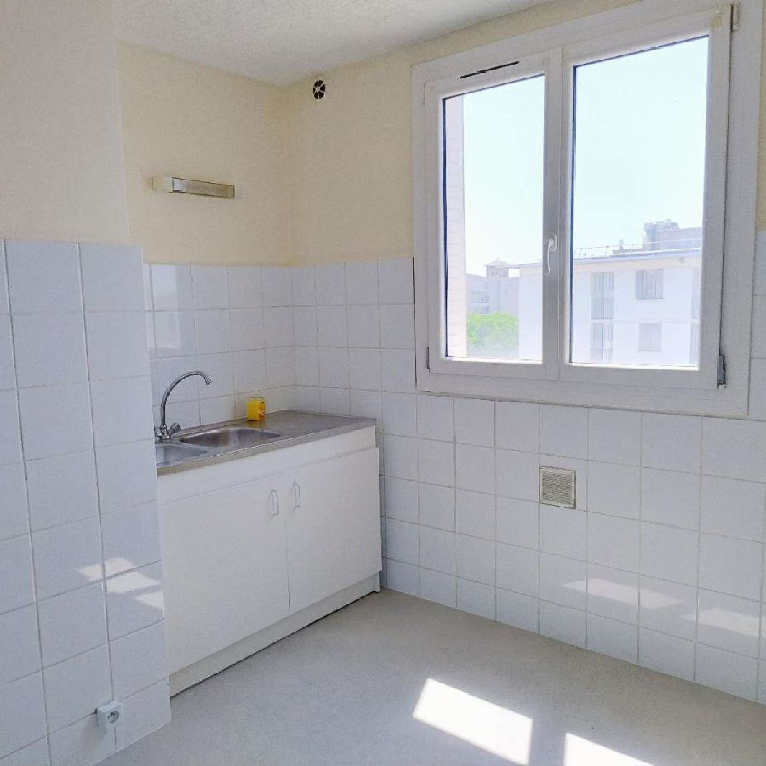  à vendre appartement Vénissieux Rhône 4