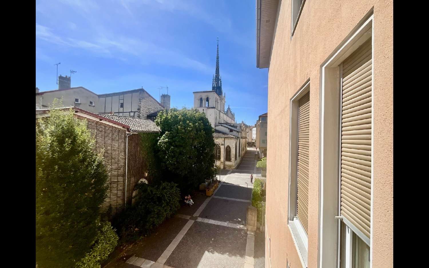for sale apartment Villefranche-sur-Saône Rhône 1