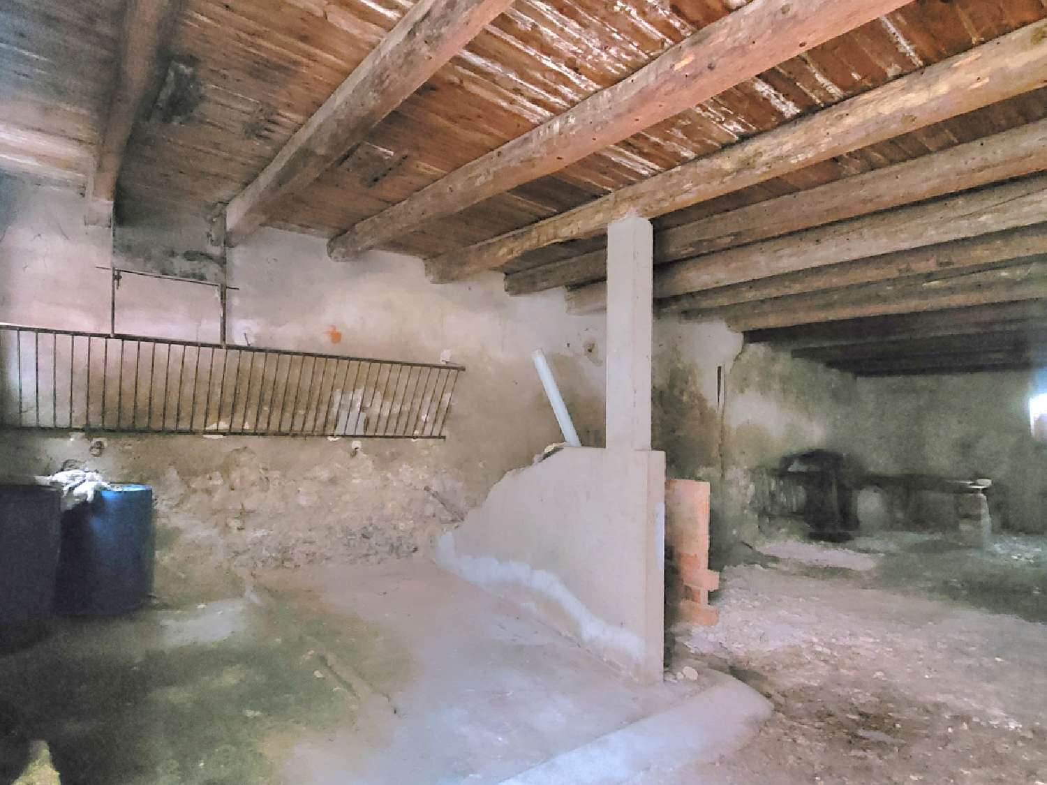  en venta granero Fouzilhon Hérault 4
