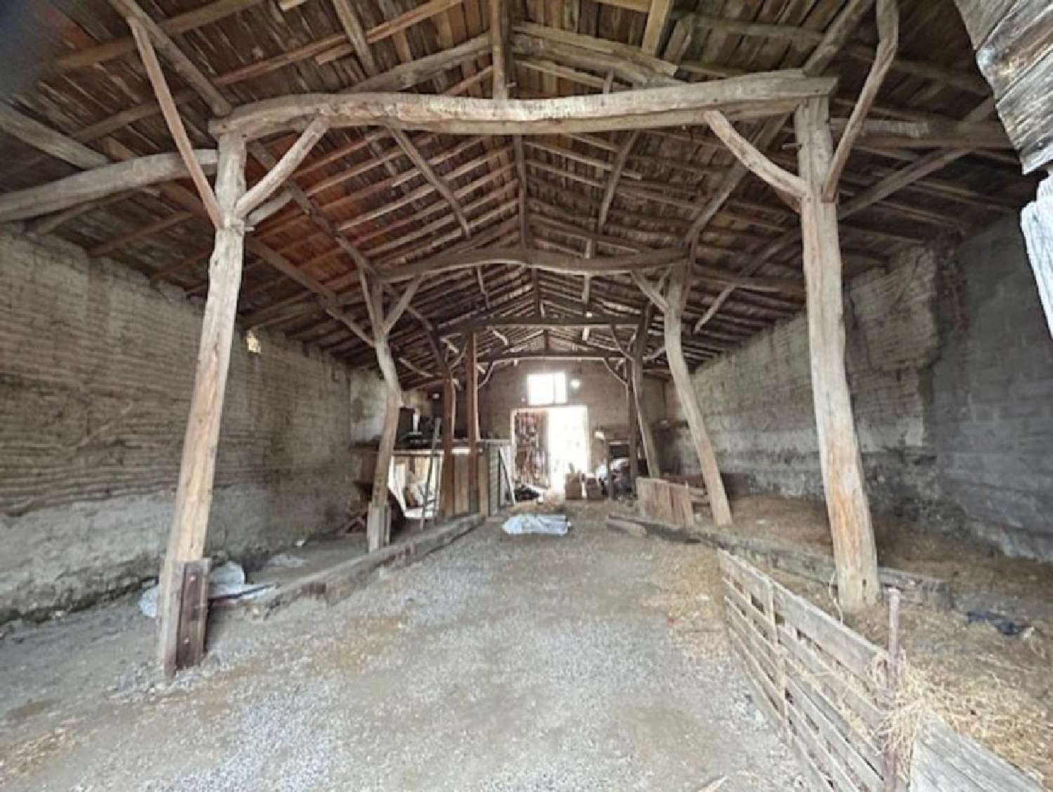  for sale barn Saint-Ignat Puy-de-Dôme 4