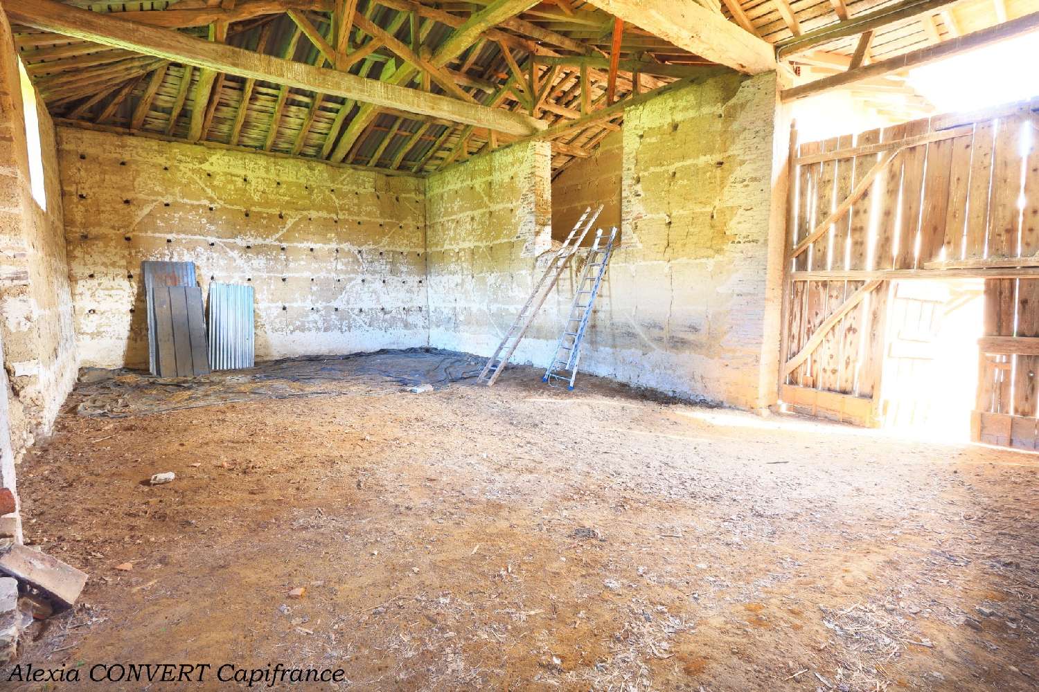for sale barn Vandeins Ain 2