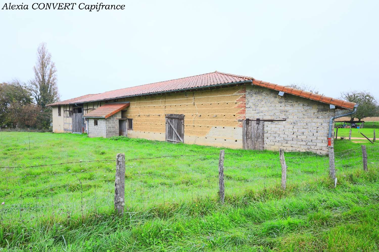 for sale barn Vandeins Ain 3