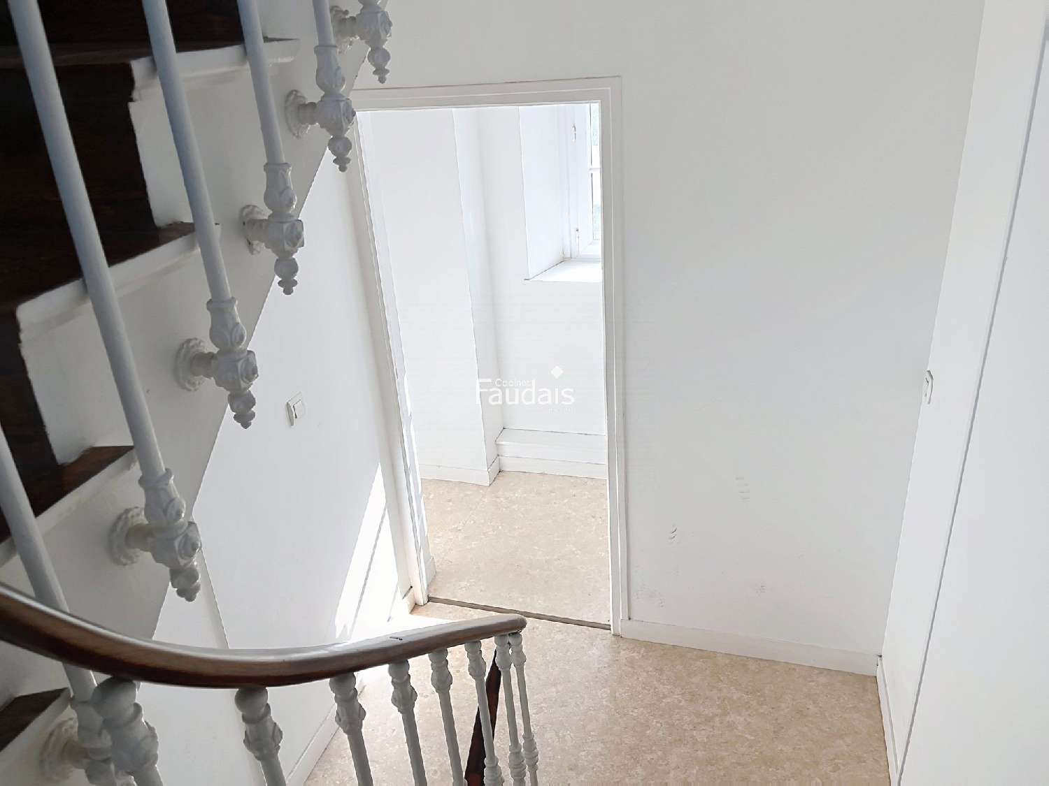 te koop gebouw Guilberville Manche 8