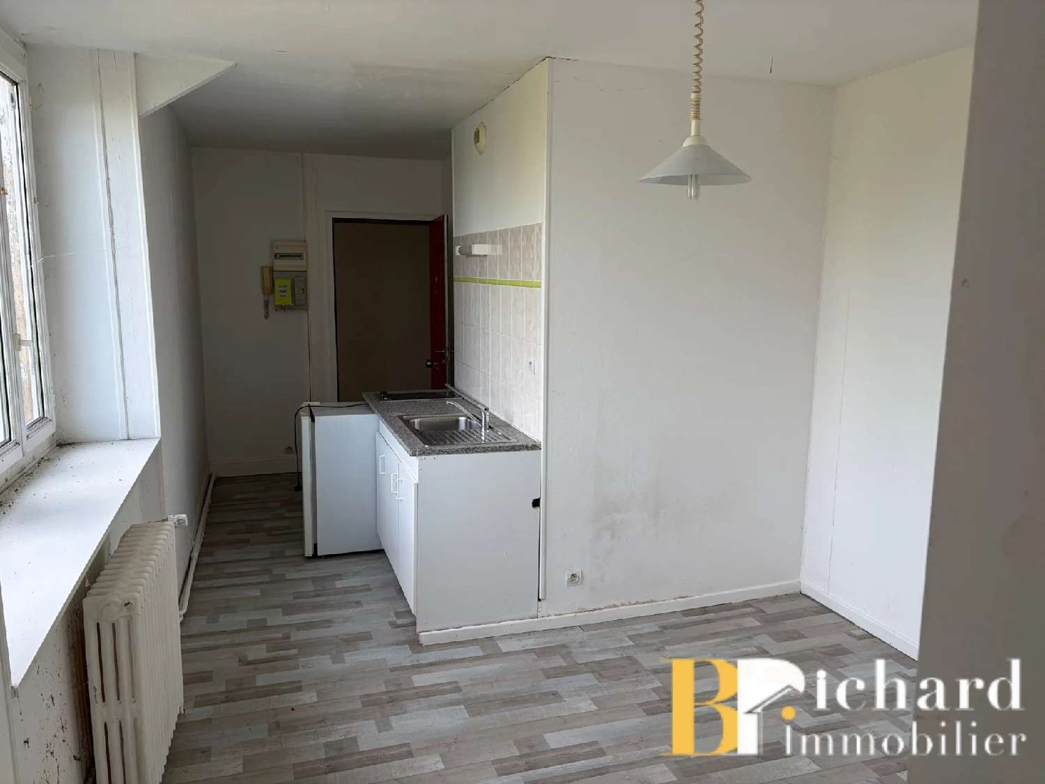 for sale building Laon Aisne 4