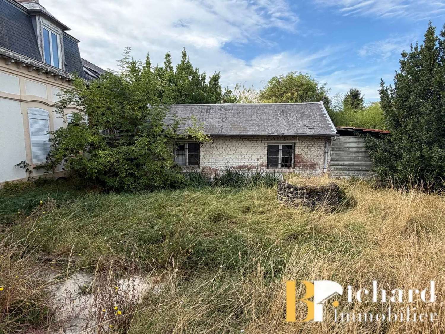 for sale building Laon Aisne 8