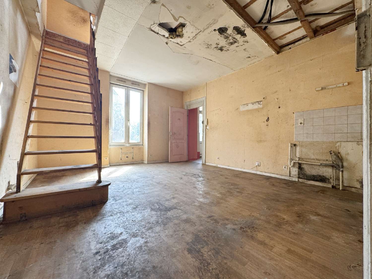 à vendre batiment Mélisey Haute-Saône 8