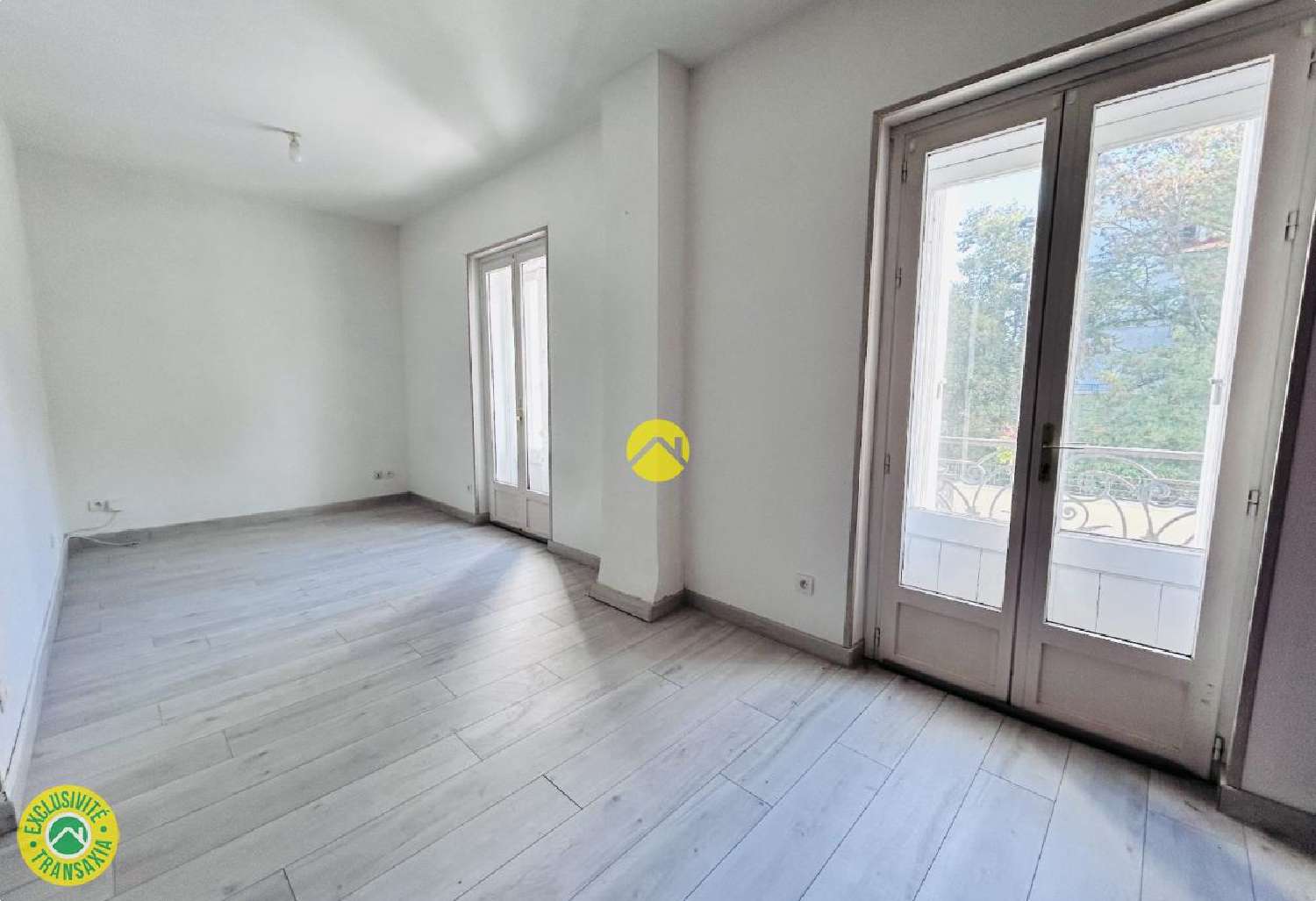 te koop gebouw Néris-les-Bains Allier 2