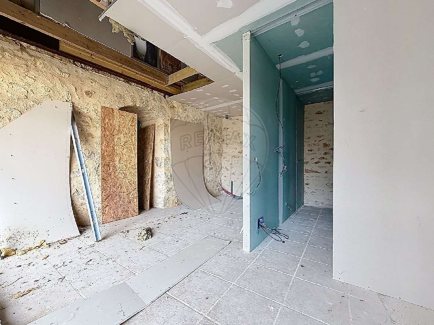 à vendre batiment Provins Seine-et-Marne 7